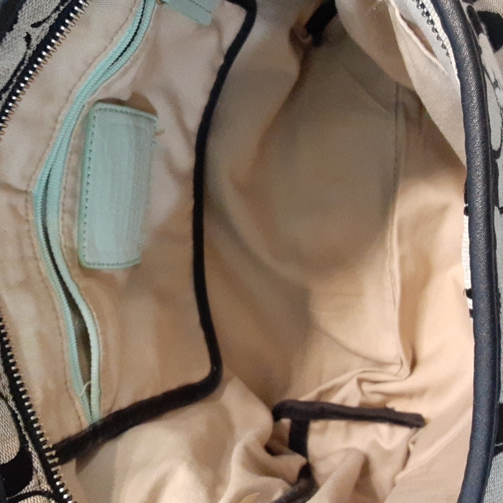Black signature Coach purse. - Picture 4 of 5